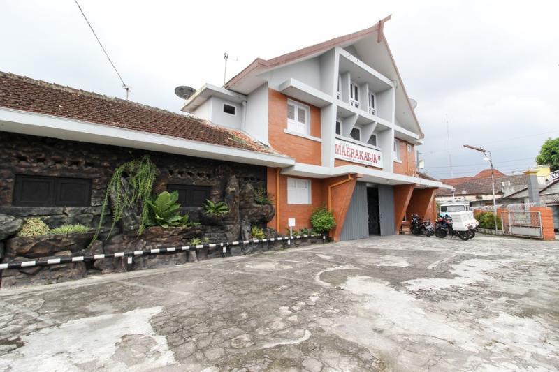 Hotel Reddoorz Near Rs Sarjito Yogyakarta Exterior foto