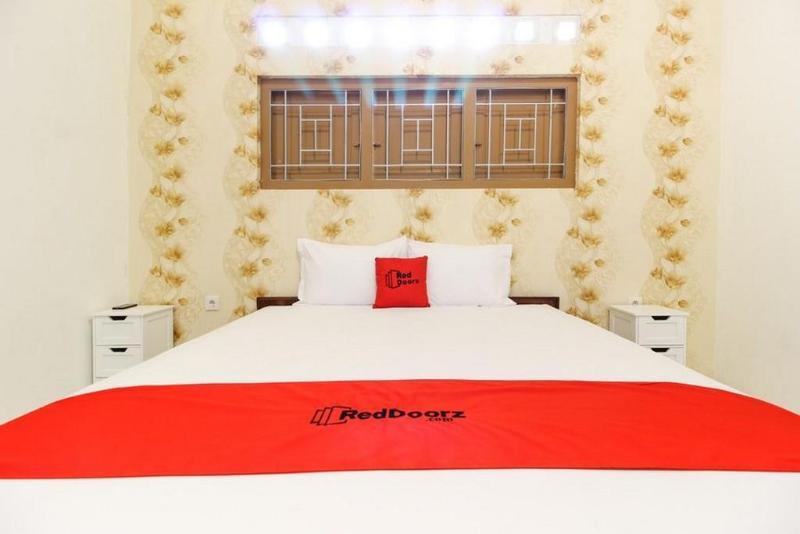 Hotel Reddoorz Near Rs Sarjito Yogyakarta Exterior foto